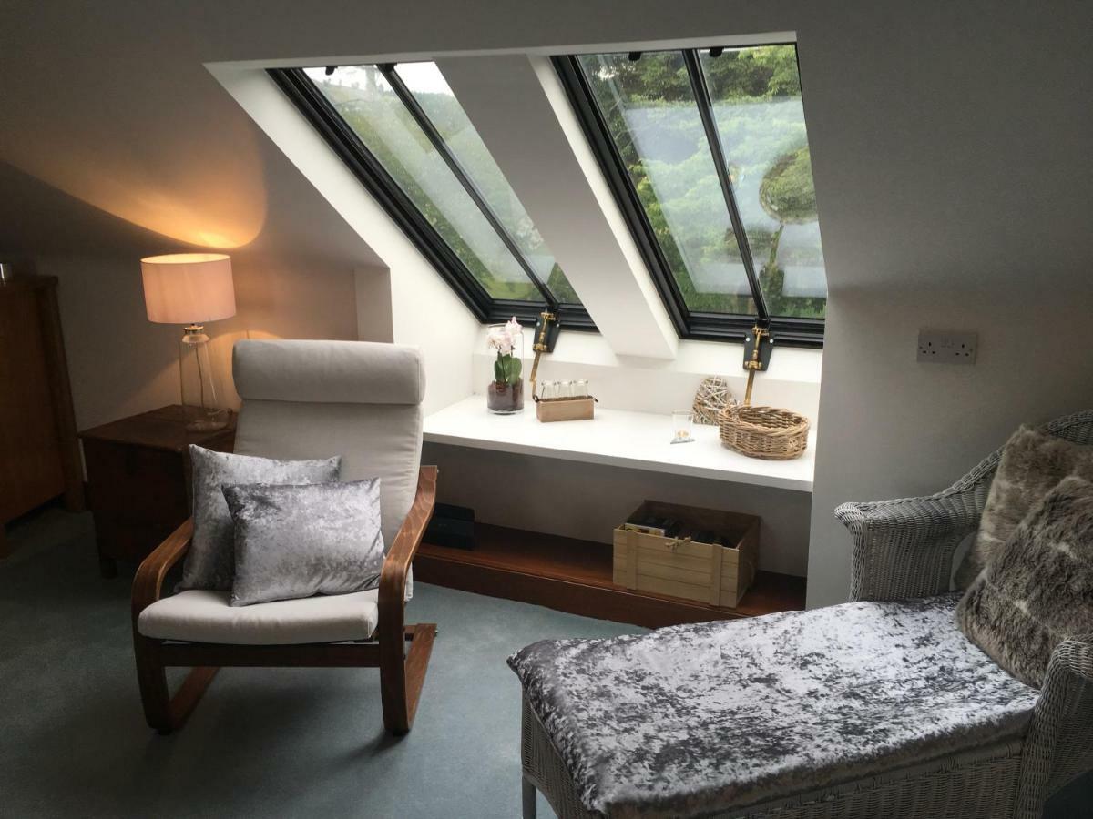 The Suite At Scarbuie Балатър Екстериор снимка