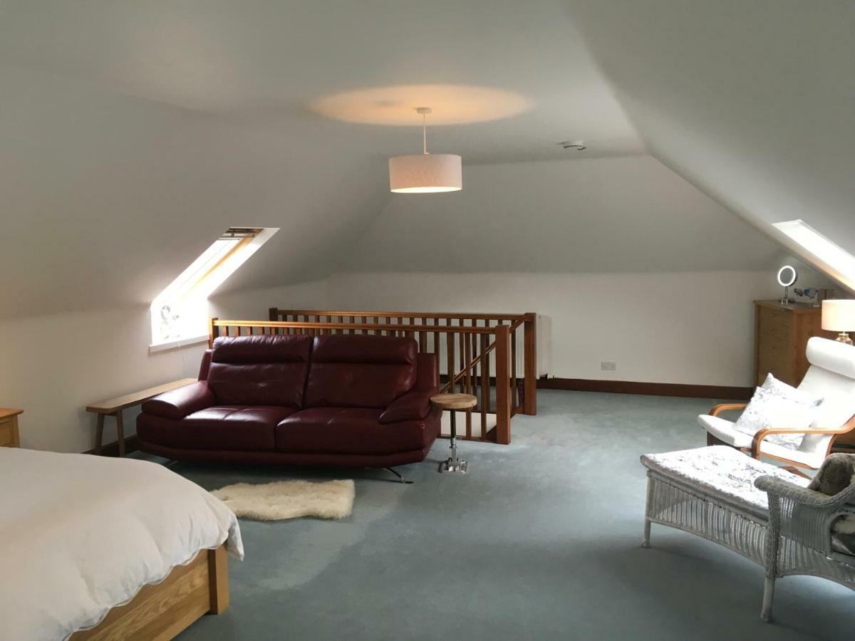 The Suite At Scarbuie Балатър Екстериор снимка